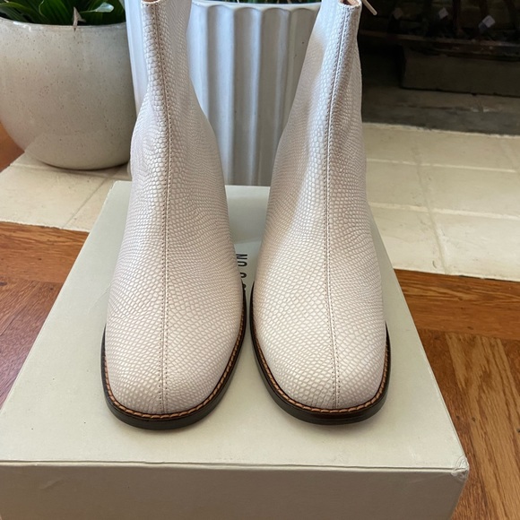 No.6 Jordan Boot in Ivory Snake size 9 - Picture 6 of 7